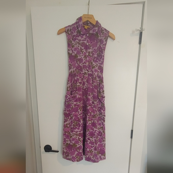 Country dress - Picture 2 of 8